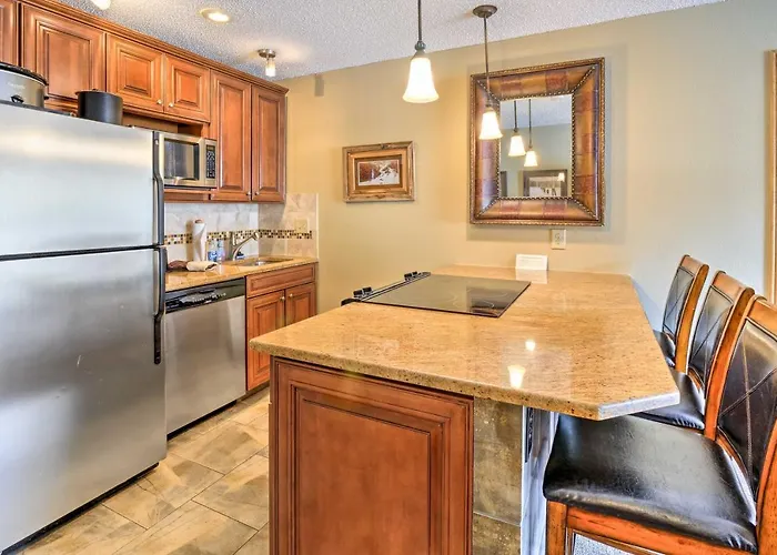 Ski-in/ski-out W/ Balcony! Holiday home Copper Mountain